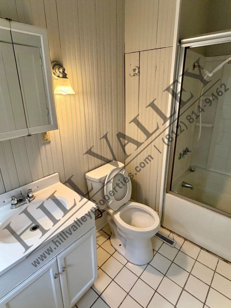 Terre Haute Apartment: 1623 Ohio St