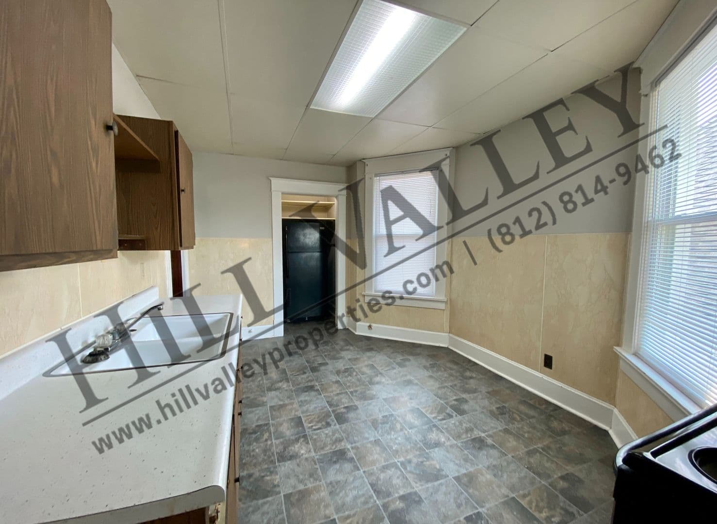Terre Haute Apartment: 929 S 5th St