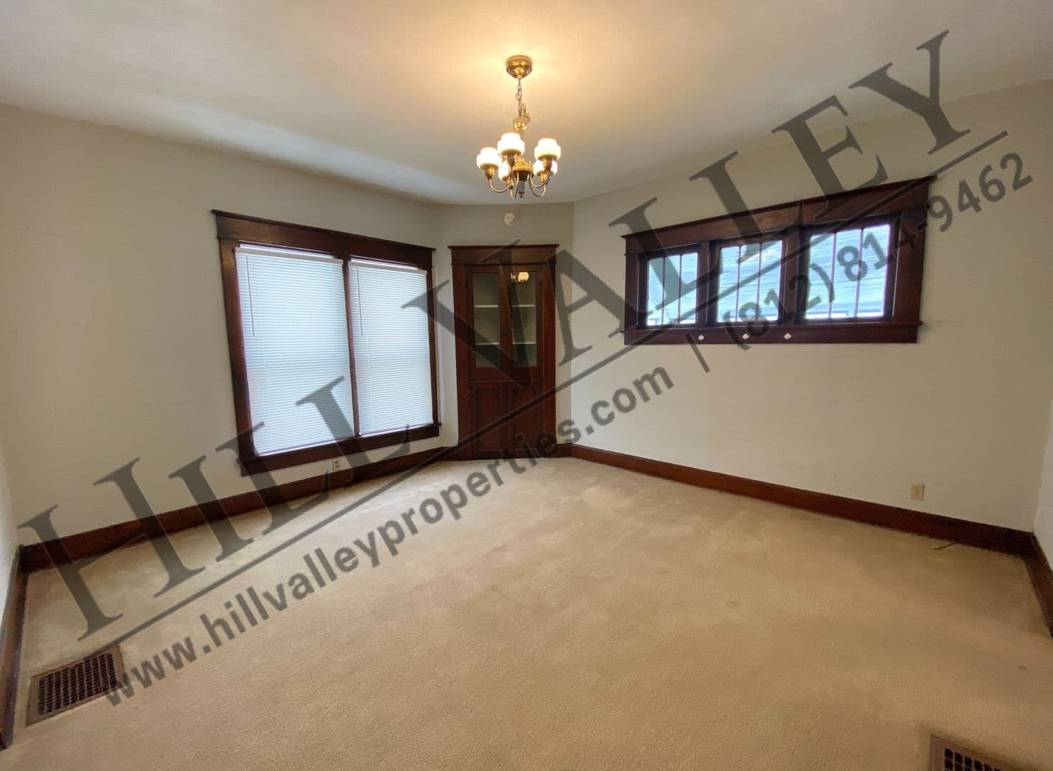 West Terre Haute House: 115 N 7th St