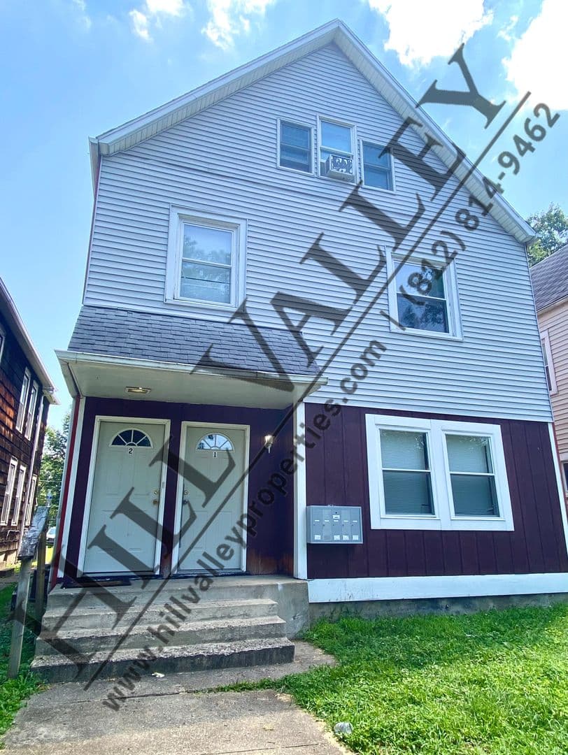 Terre Haute Apartment: 926 S Center St