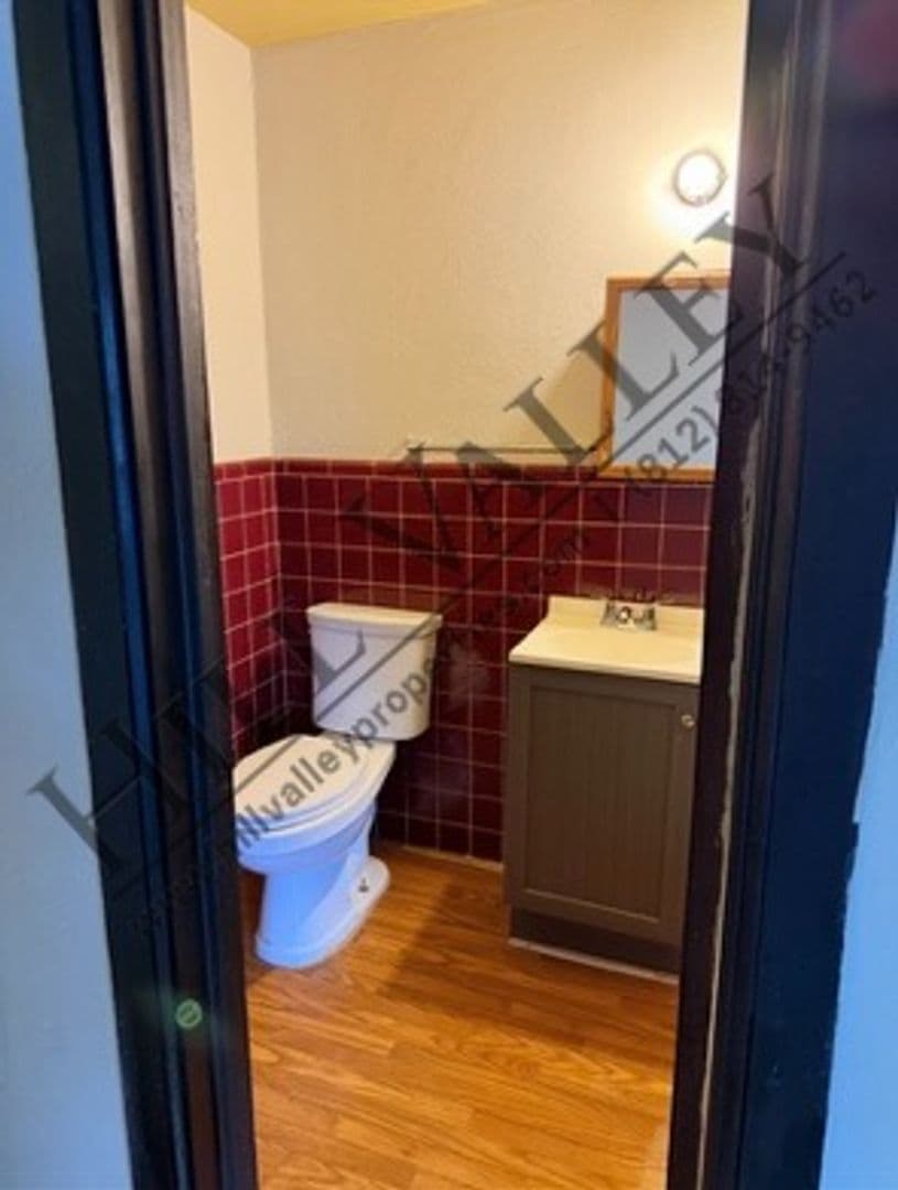 West Terre Haute Apartment: 5665 W Illiana Dr