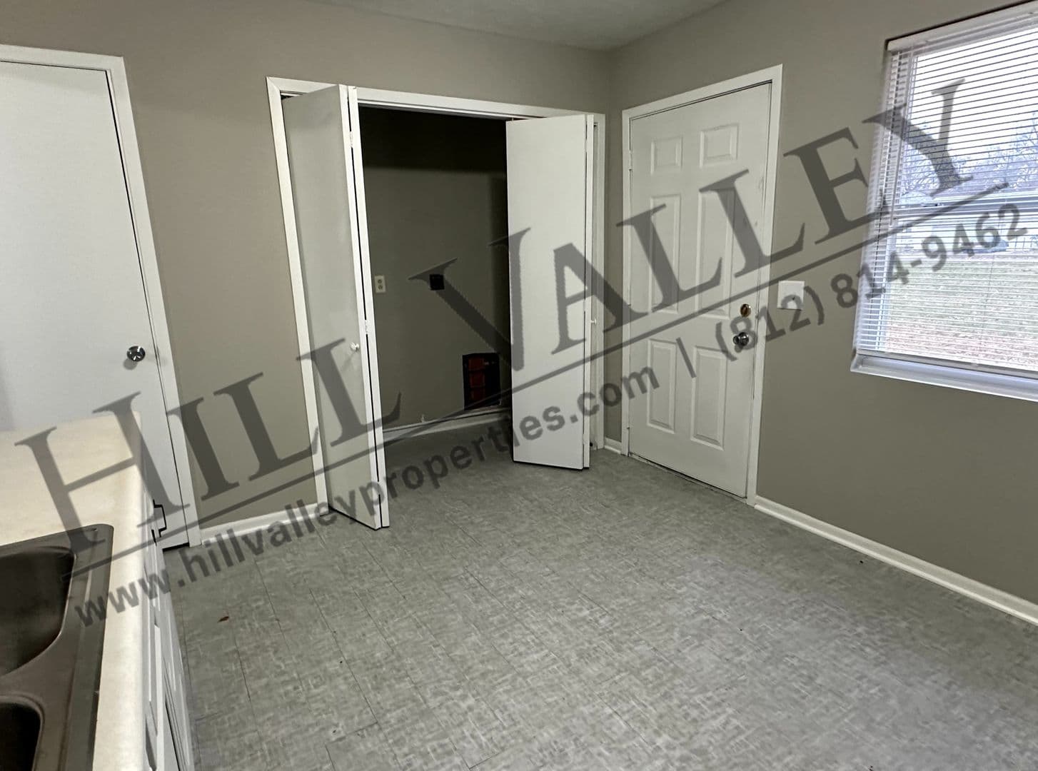 Terre Haute Apartment: 932 N 8th St