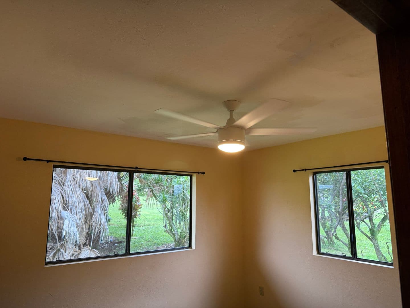 Hilo House: 2305 A Kinoole Street