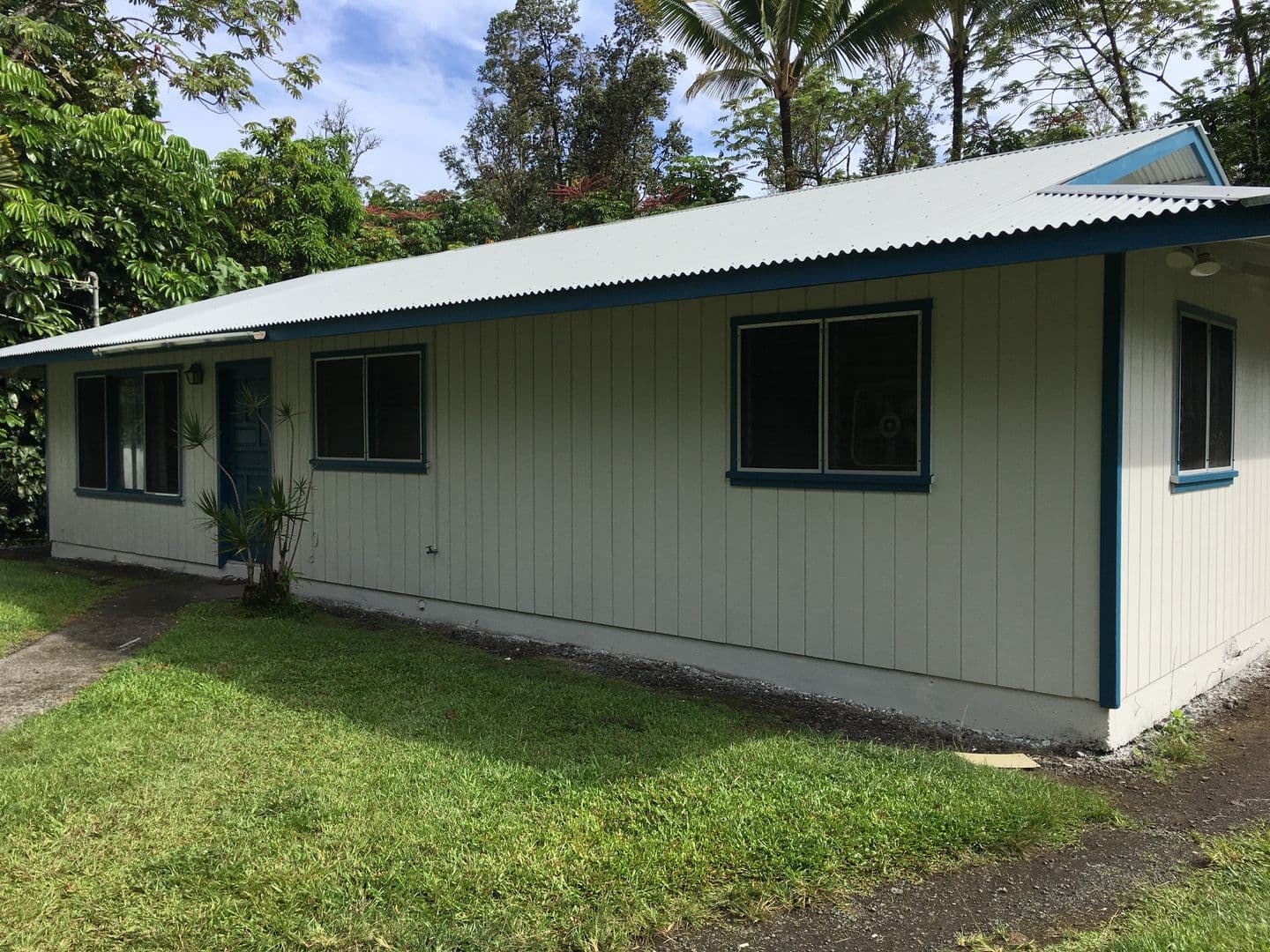 Pahoa House: 15-2739 Malolo Street