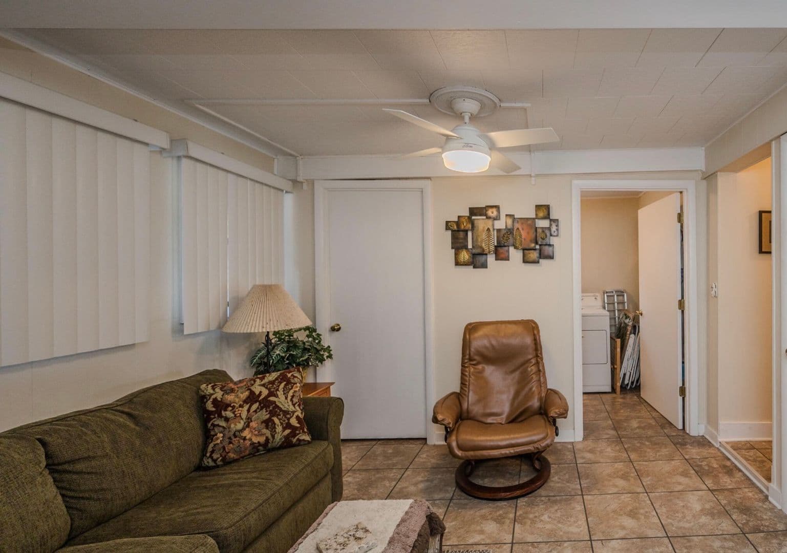 Lake Waccamaw House: 3002 Canal Cove Rd