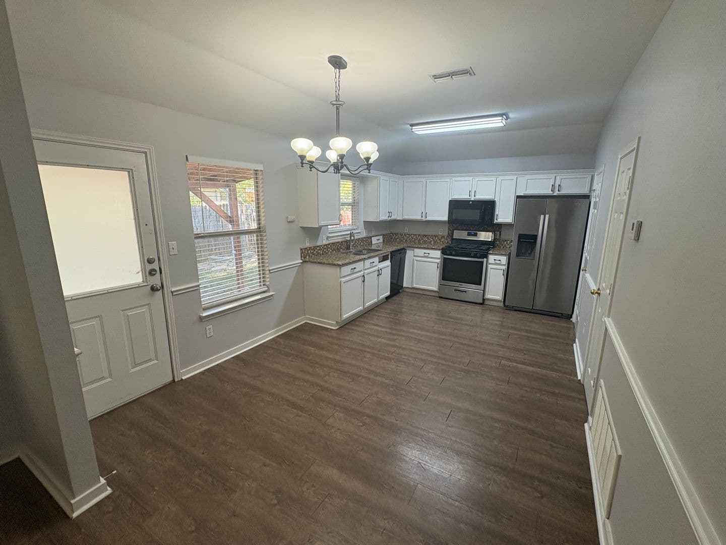 Round Rock House: 1704 Morning Meadows Cove