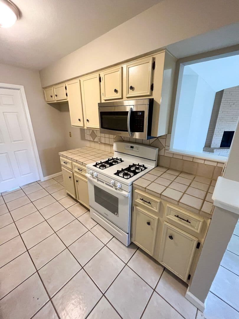 Austin House: 11516 Sandy Loam Trail