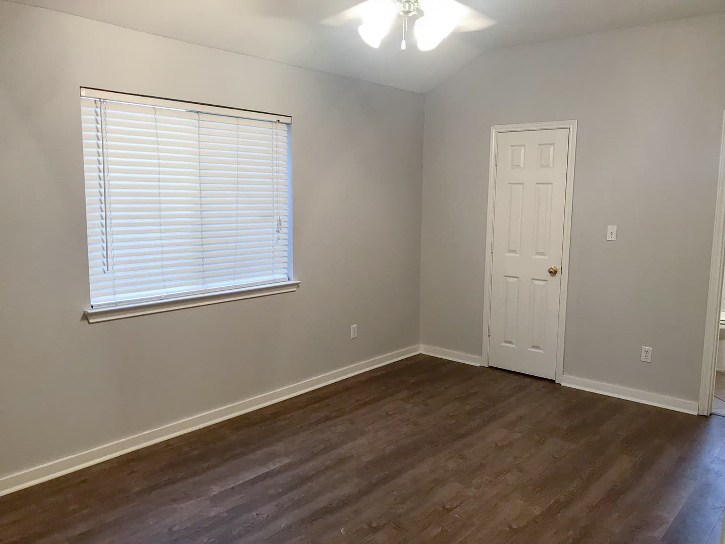 Round Rock House: 1704 Morning Meadows Cove