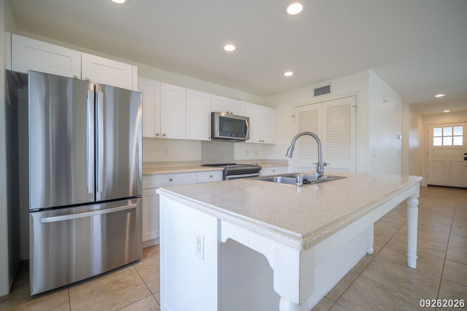 Ewa Beach House: 91-1338 Kaileolea Dr