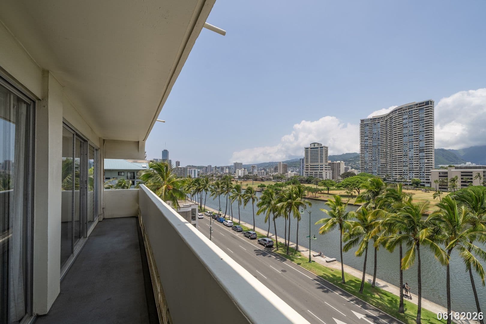 Honolulu Condo: 2085 Ala Wai Blvd. #B64