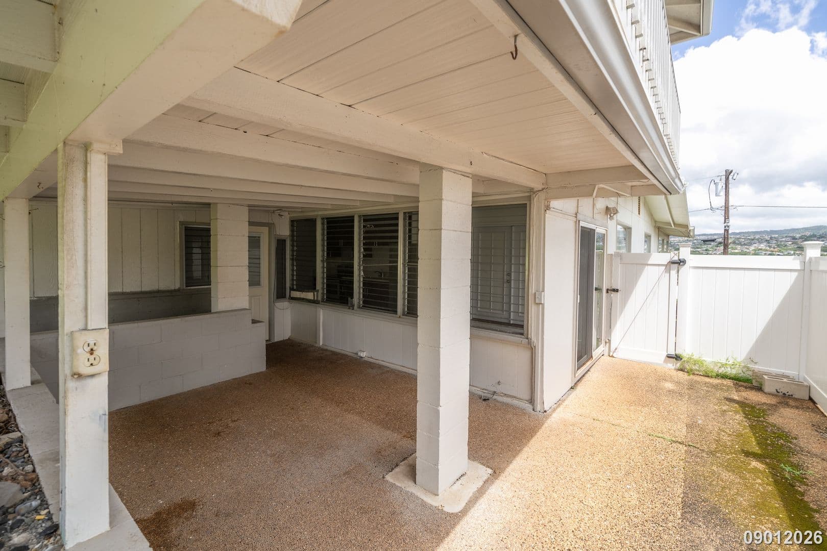 Honolulu House: 4211 Halupa St.