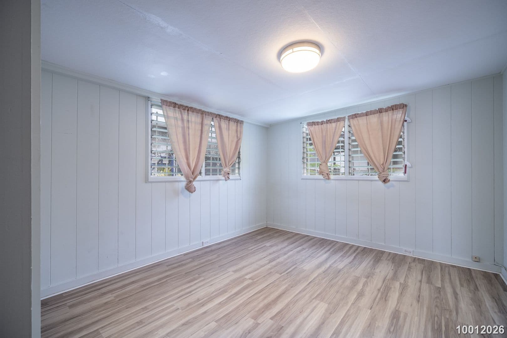 Honolulu House: 2537 Waolani Ave.