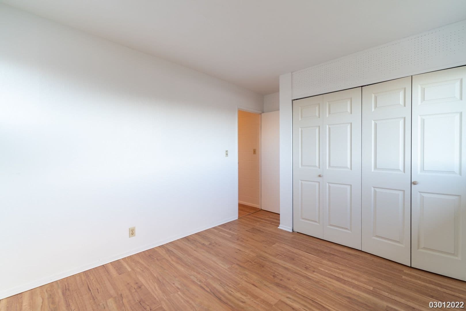 Honolulu Condo: 4280 Salt Lake Blvd Apt J66