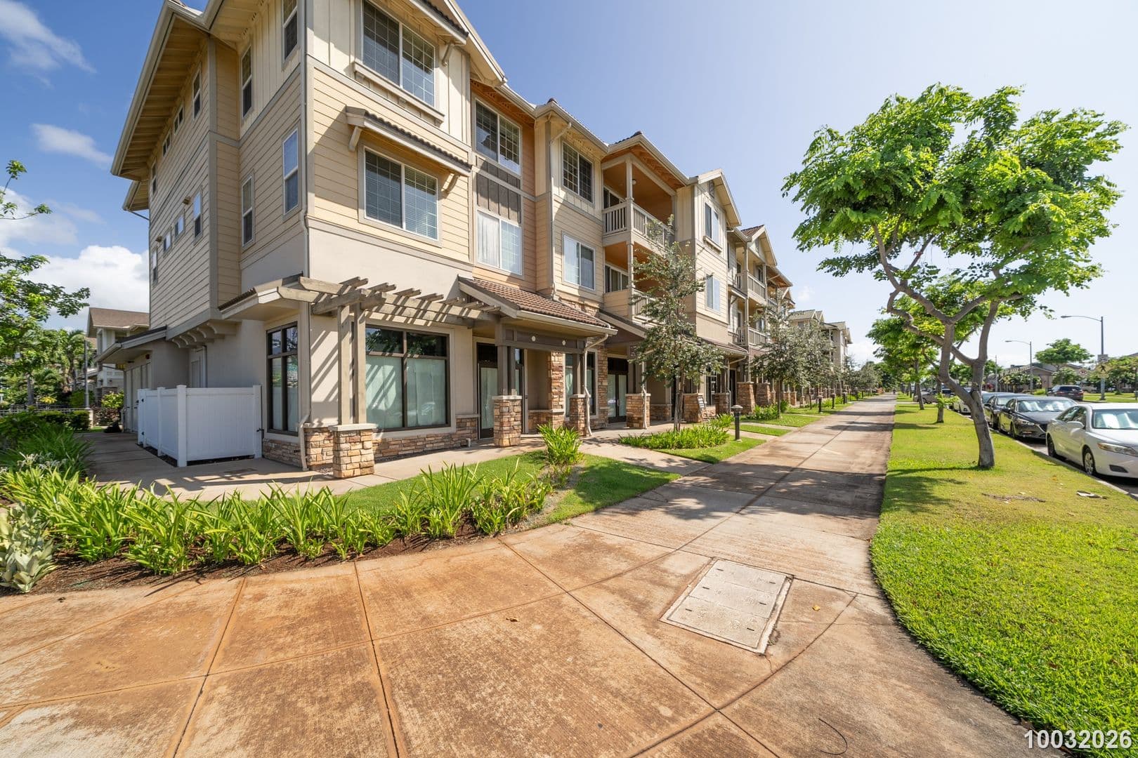 Kapolei Townhome: 1020 Kakala St. #821