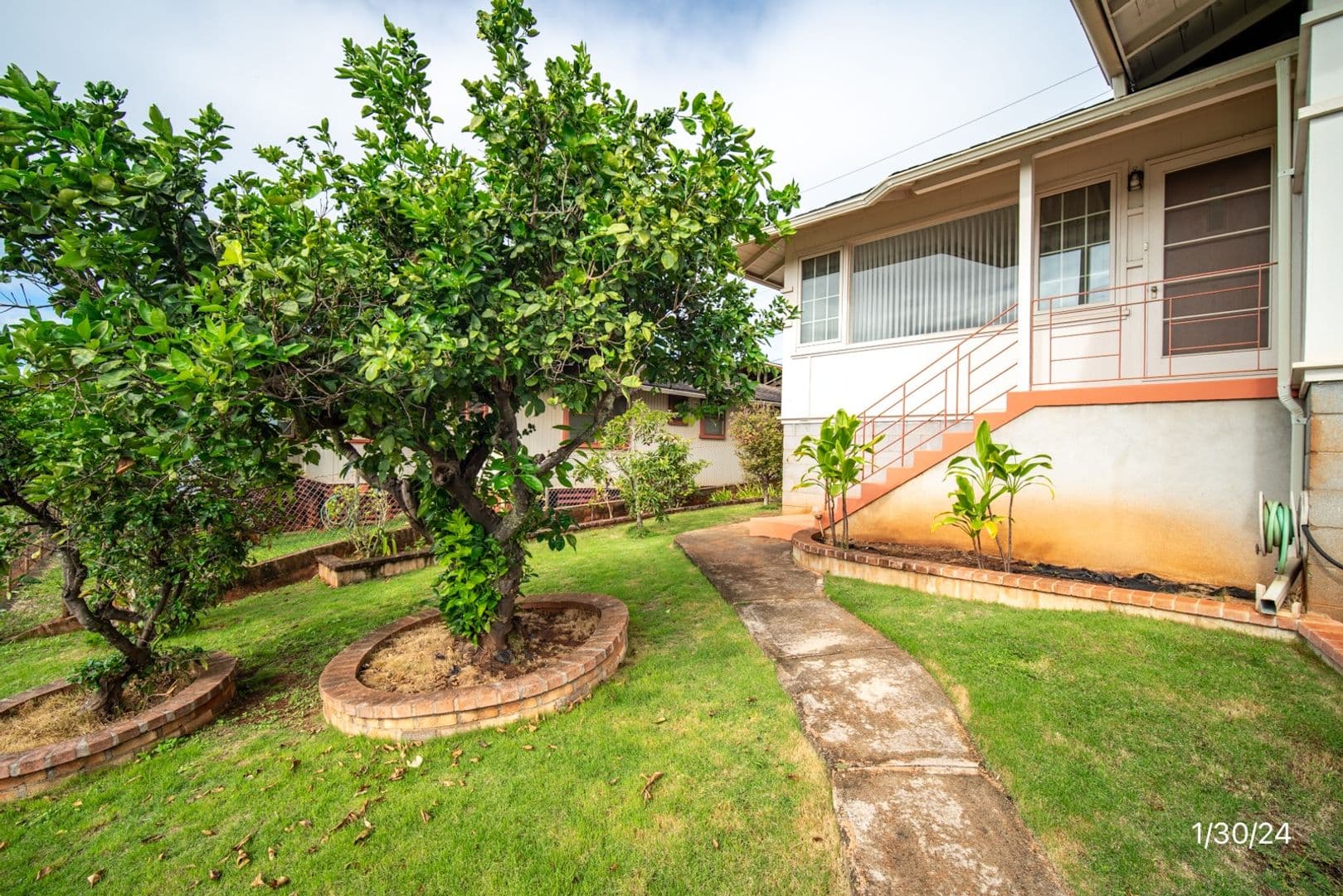 Aiea House: 99-430 Poaha Pl
