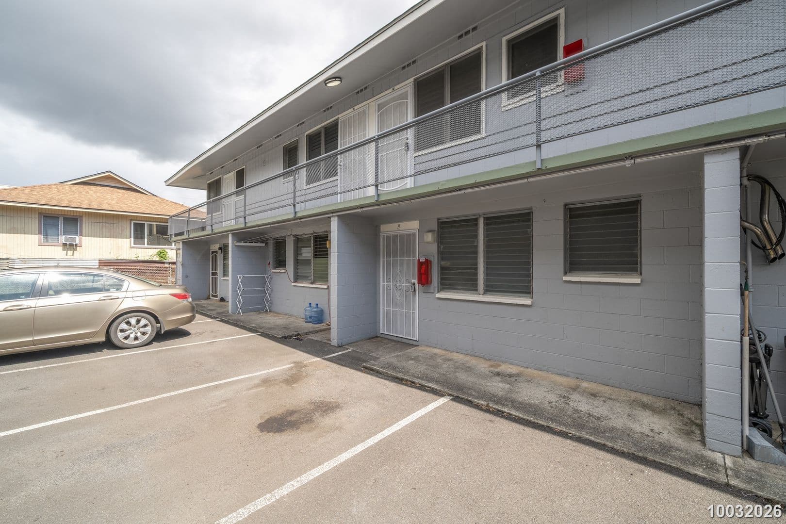 Honolulu Apartment: 1719 Nuuanu Ave.