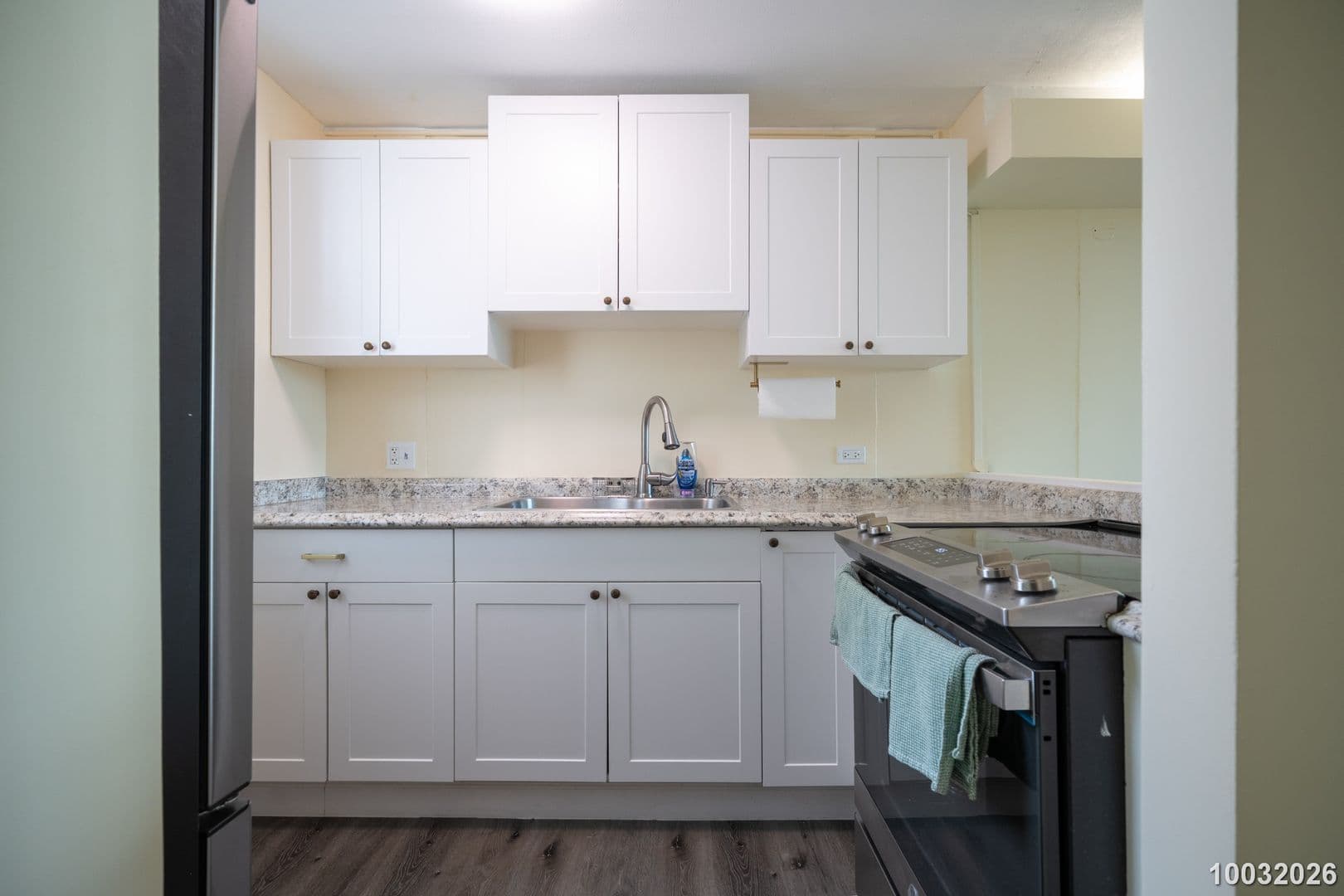 Kaneohe Condo: 46-270 Kahuhipa St. Apt. A402
