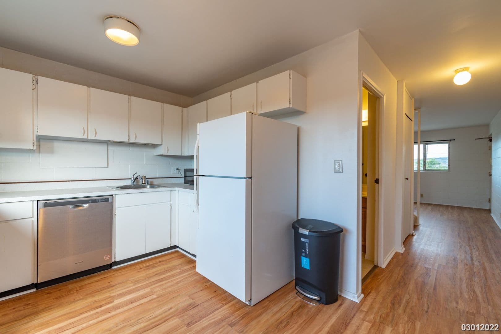 Honolulu Condo: 4280 Salt Lake Blvd Apt J66