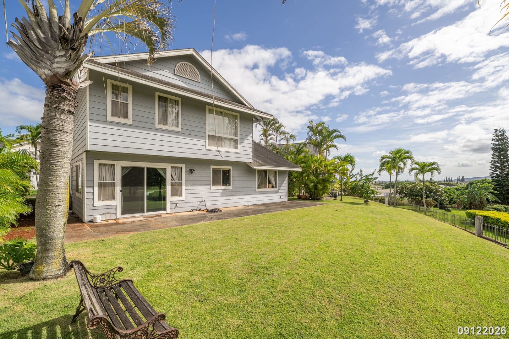Waipahu House: 94-1008 Pulelo St.