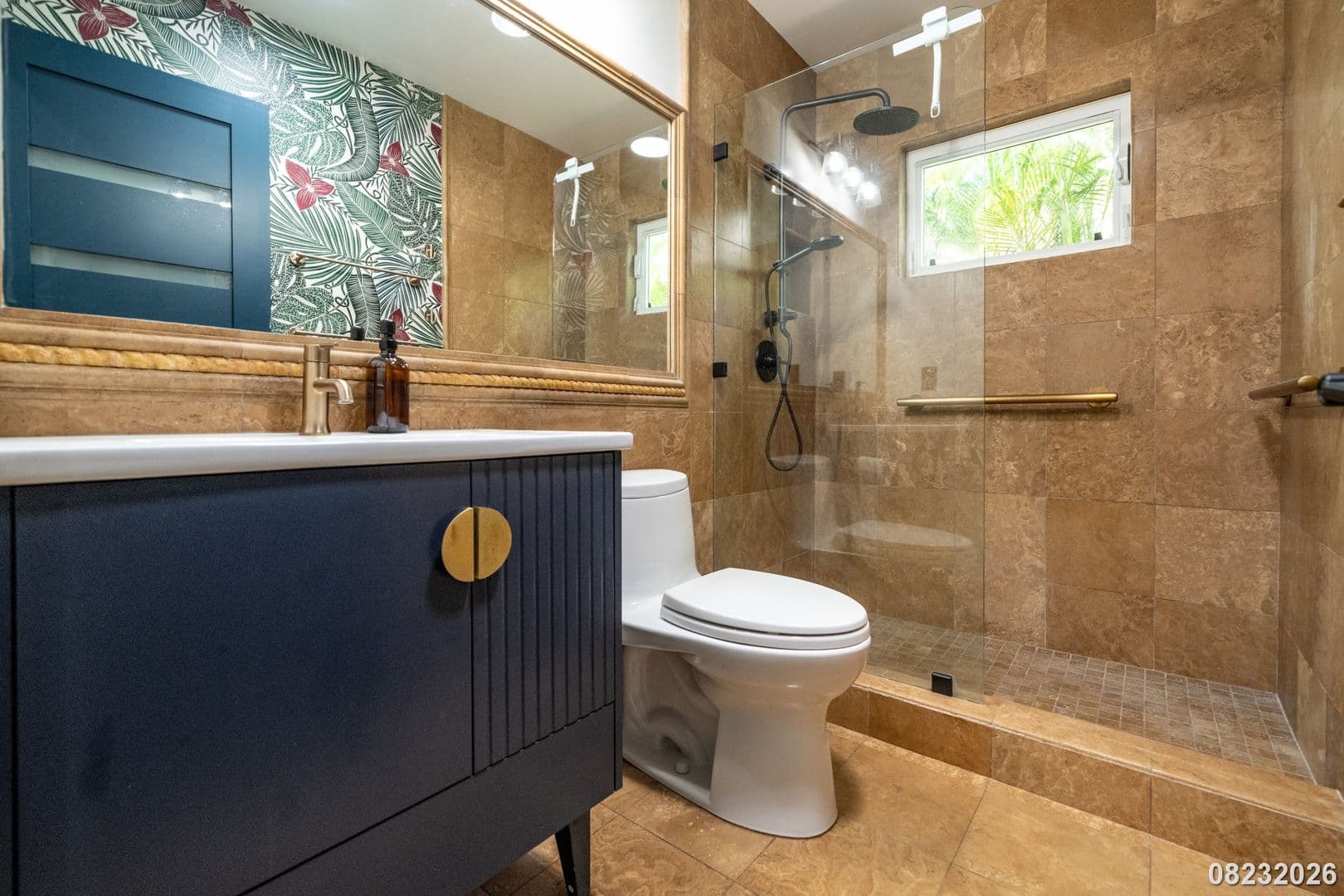 Kailua House: 427 Akoakoa Pl.