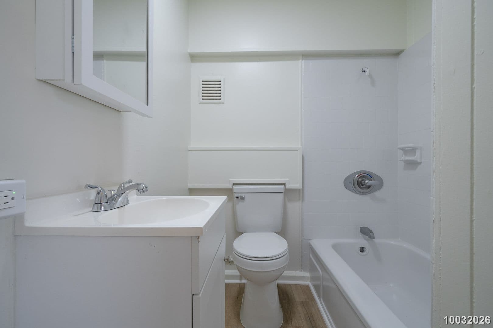 Honolulu Apartment: 1719 Nuuanu Ave.