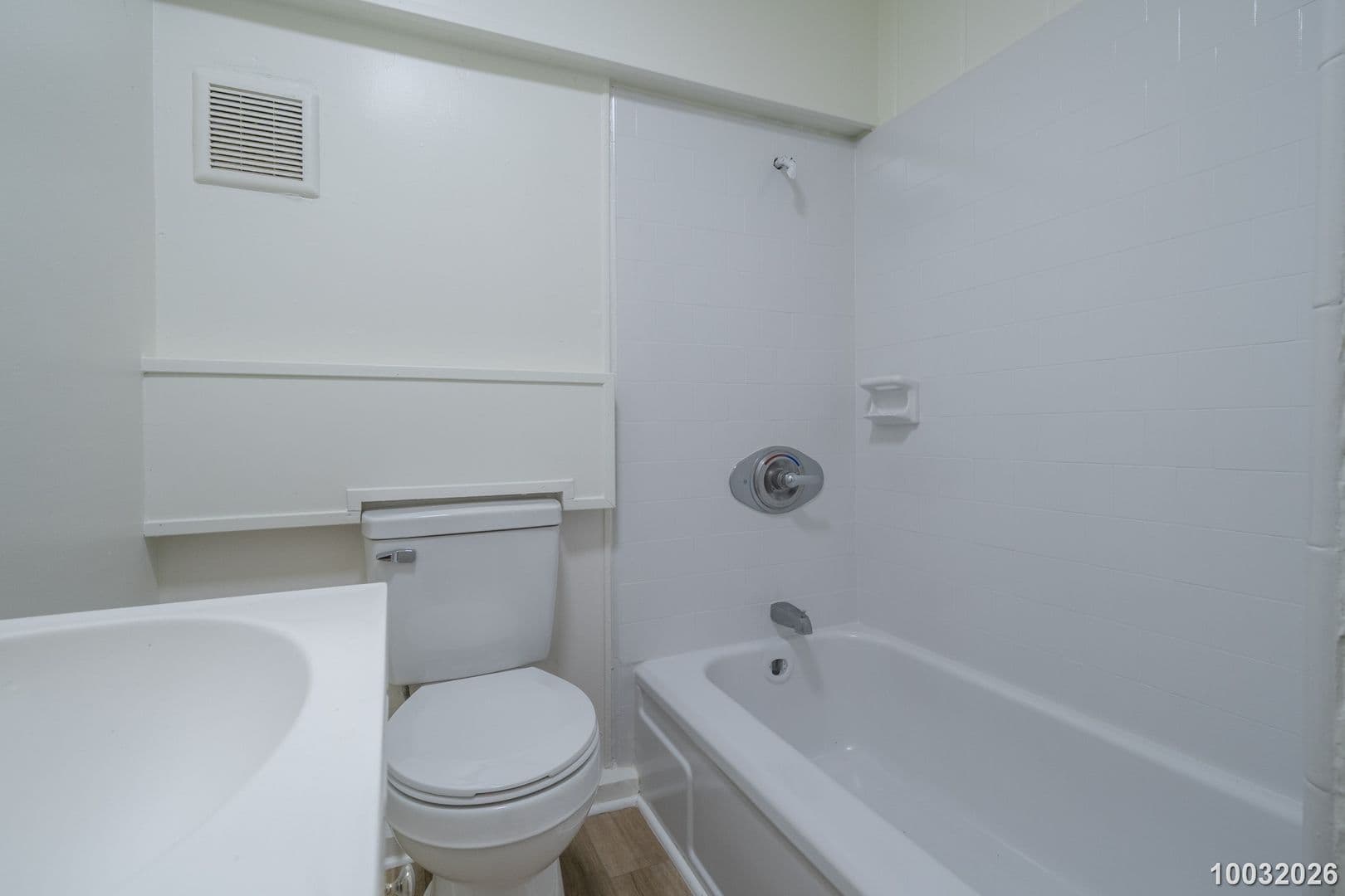 Honolulu Apartment: 1719 Nuuanu Ave.