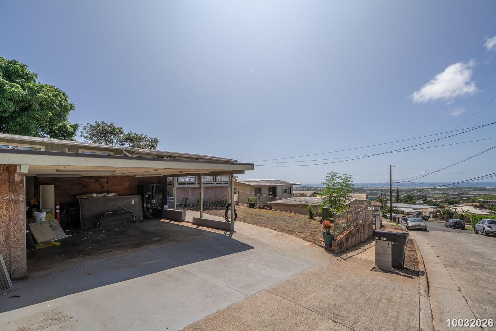 Kapolei House: 92-627 Aoloko St.