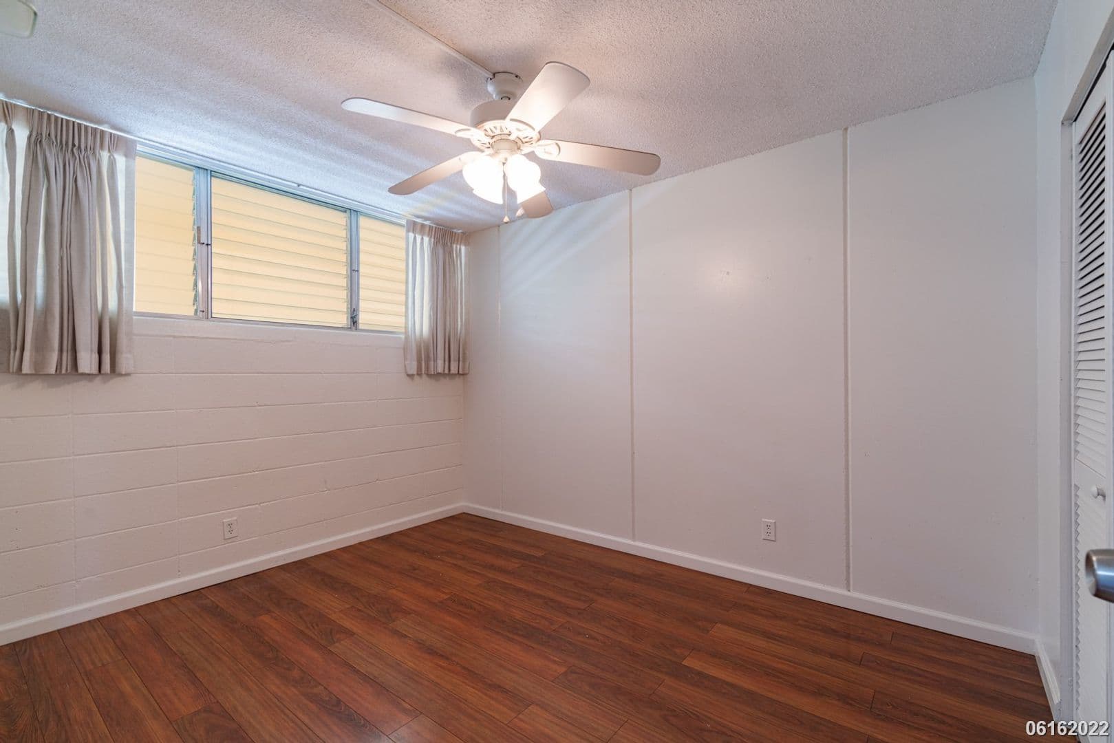 Mililani Condo: 95-2055 Waikalani Pl #B202