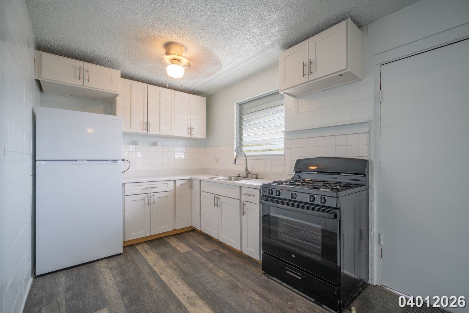 Honolulu House: 617 McNeill St. Apt. 302