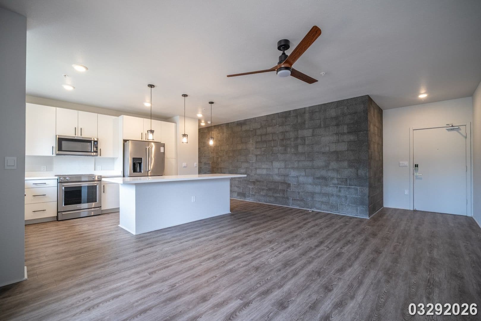 Ewa Beach House: 91-3641 Iwikuamoo St. Unit 5201