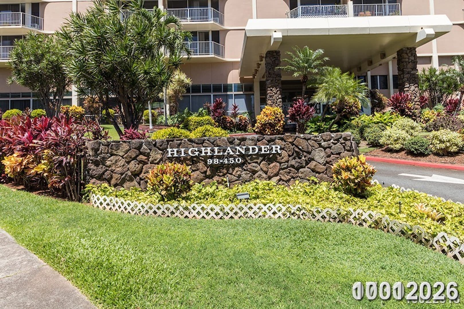 Aiea House: 98-450 Koauka Lp. Apt. 1711