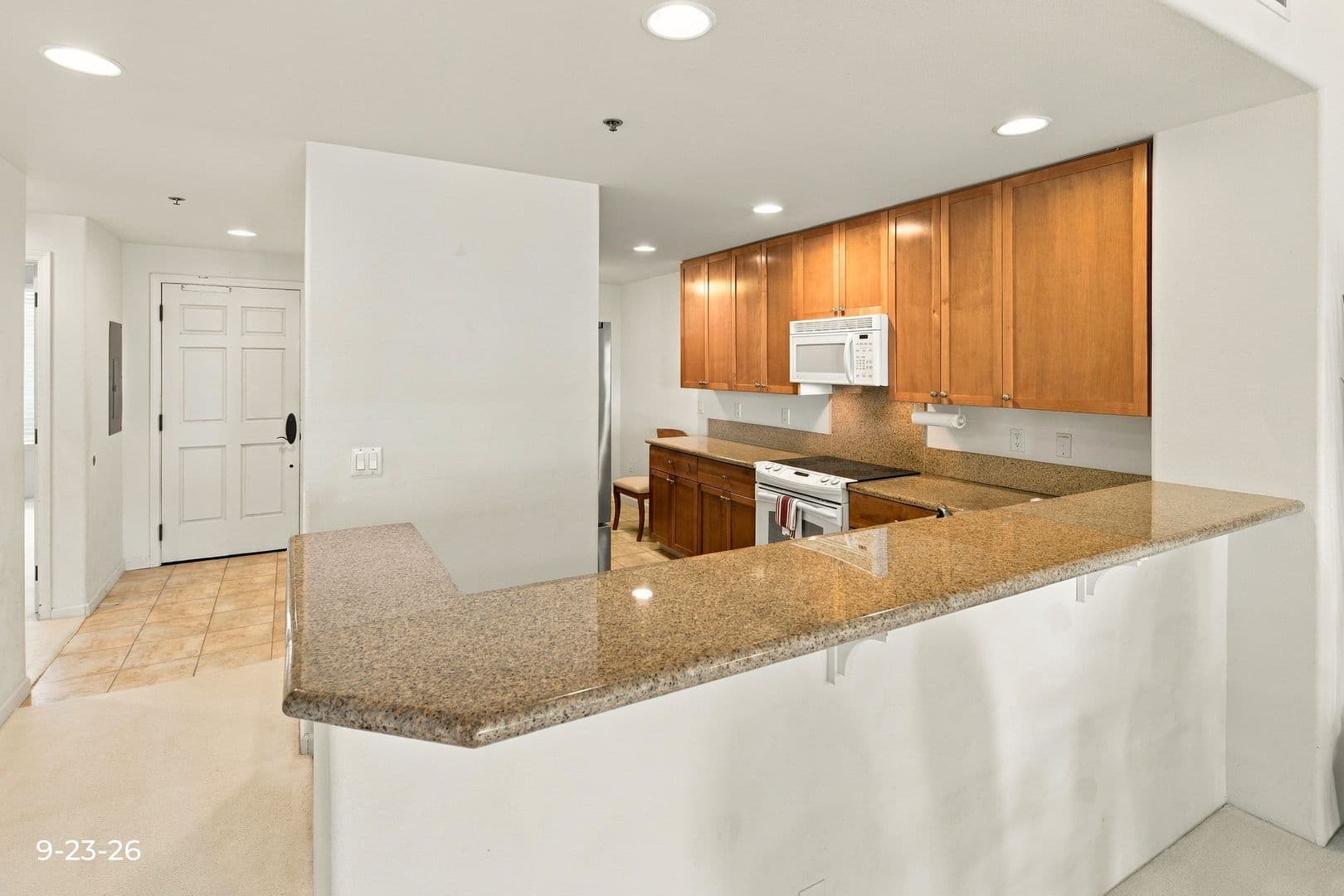 Honolulu Condo: 520 Lunalilo Home Rd #6206