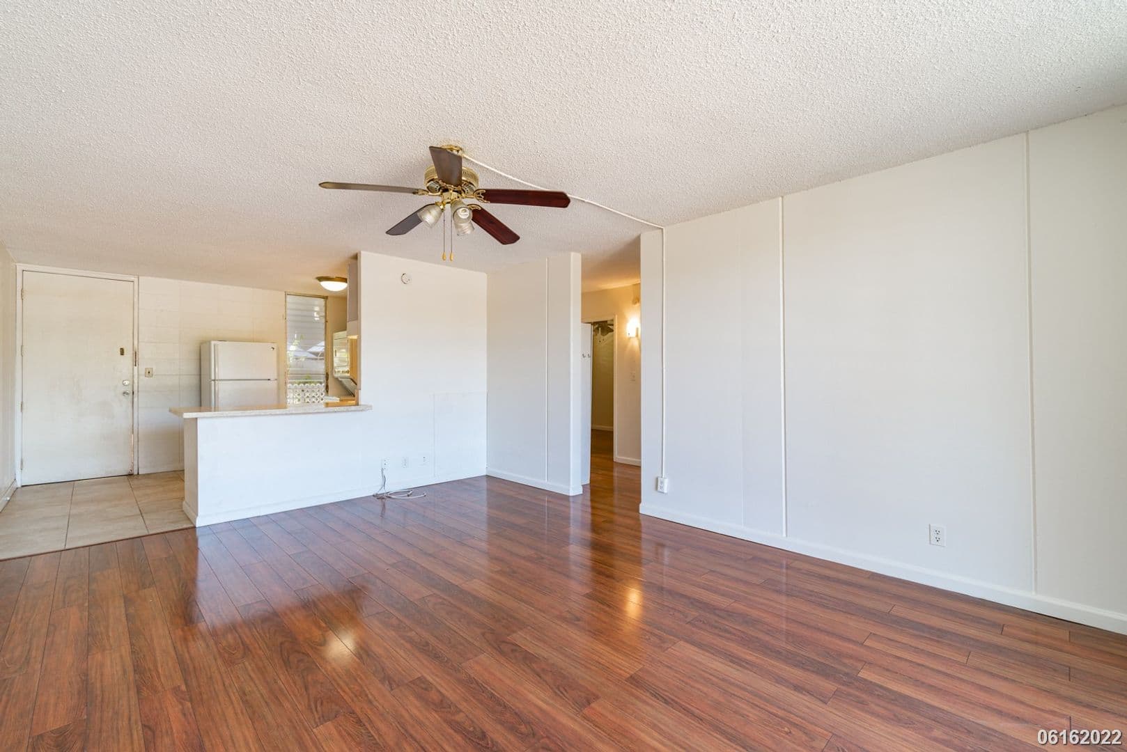 Mililani Condo: 95-2055 Waikalani Pl #B202