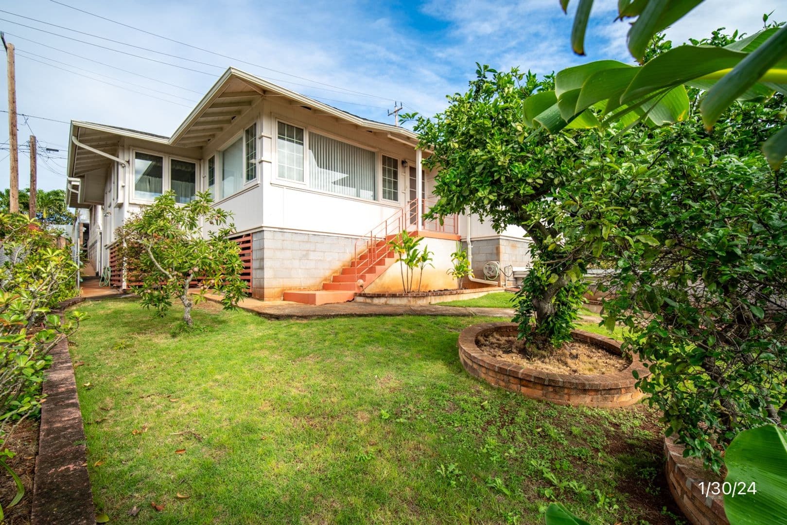 Aiea House: 99-430 Poaha Pl