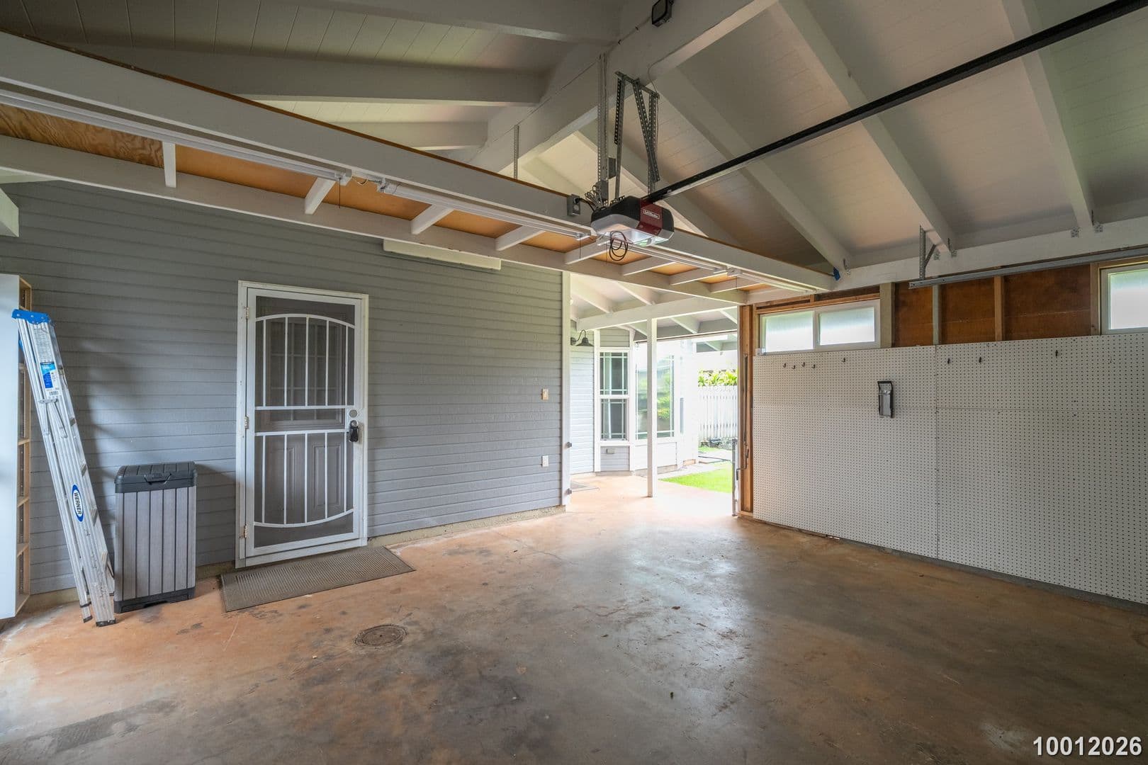 Mililani House: 95-710 Paikauhale St.