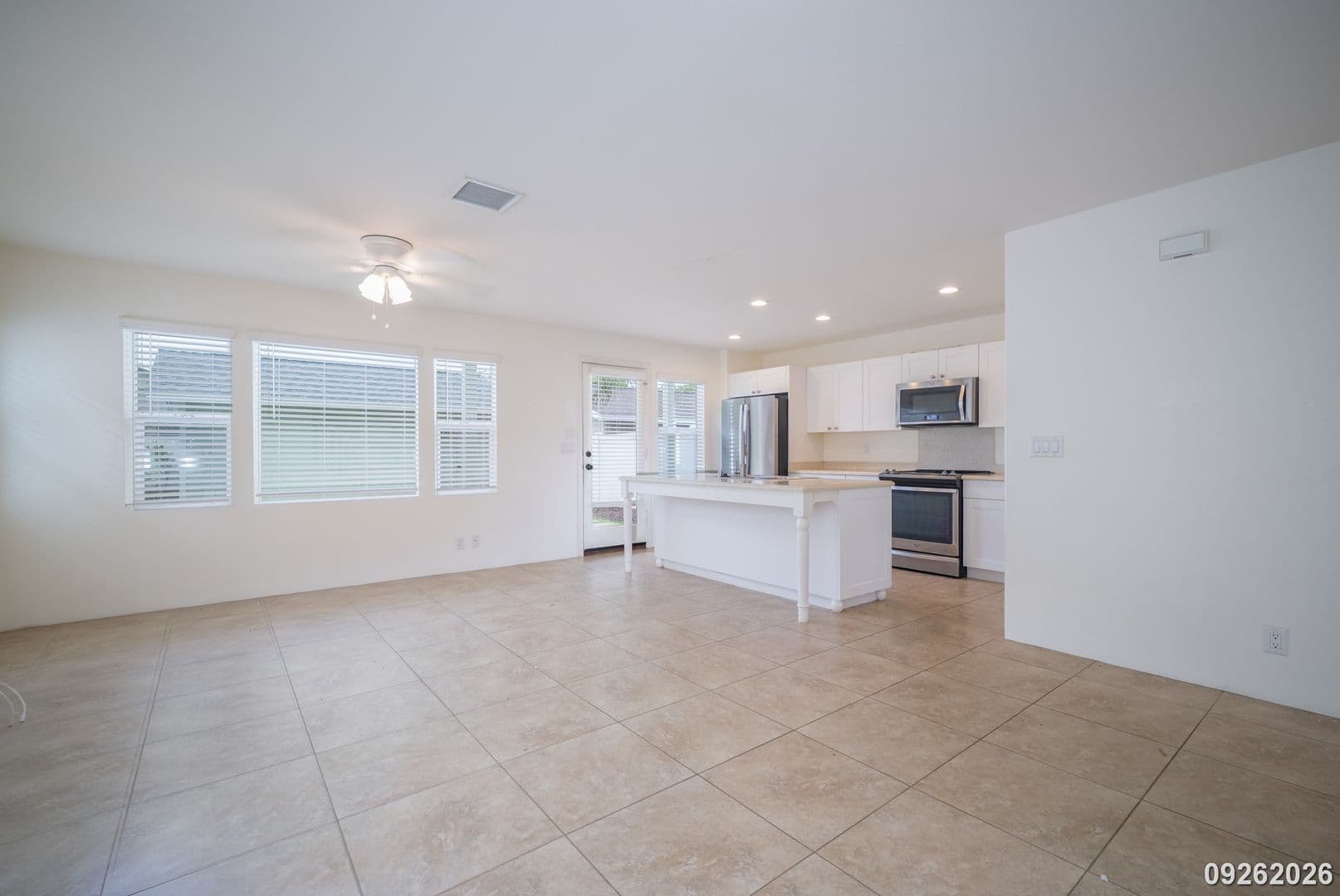 Ewa Beach House: 91-1338 Kaileolea Dr