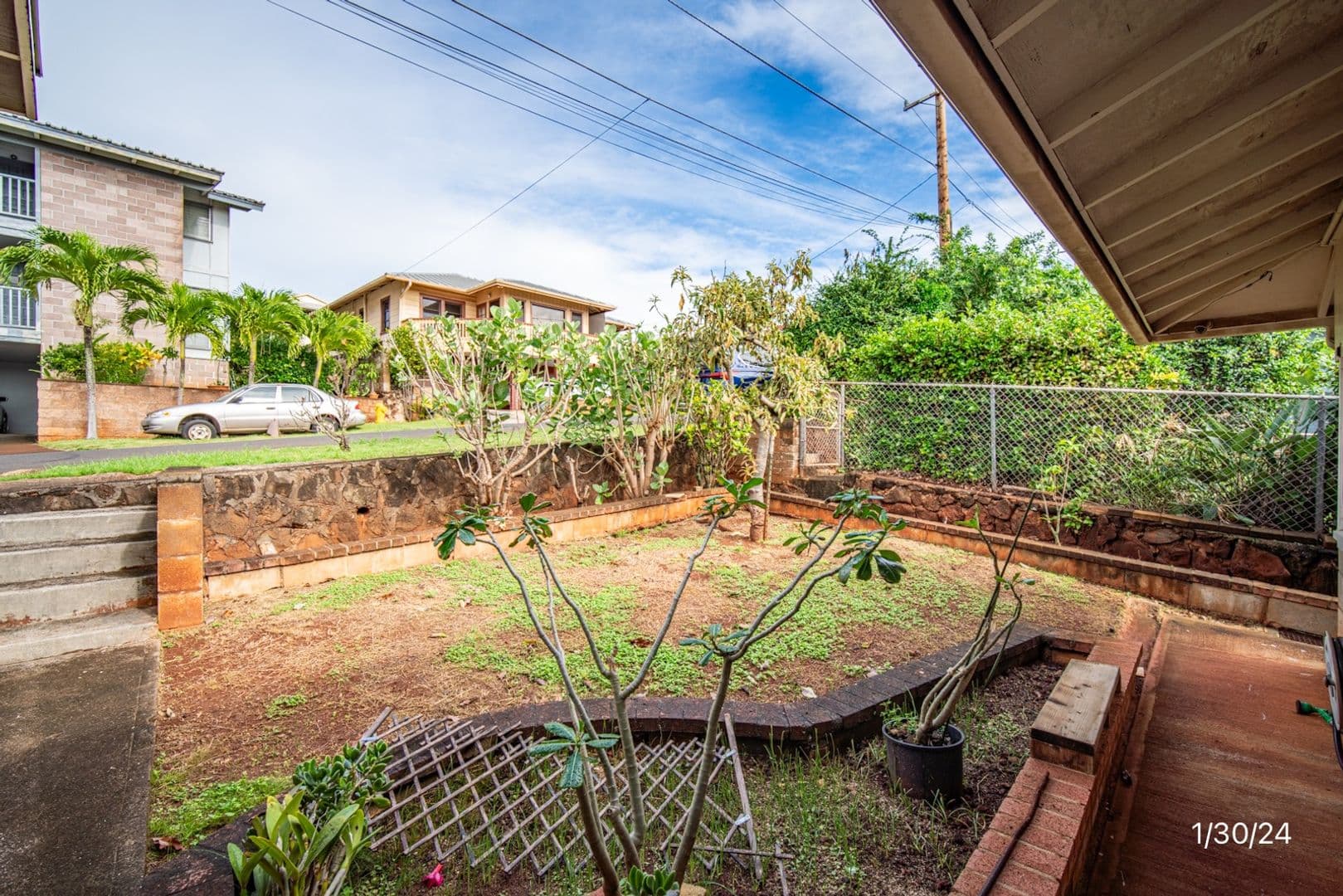 Aiea House: 99-430 Poaha Pl
