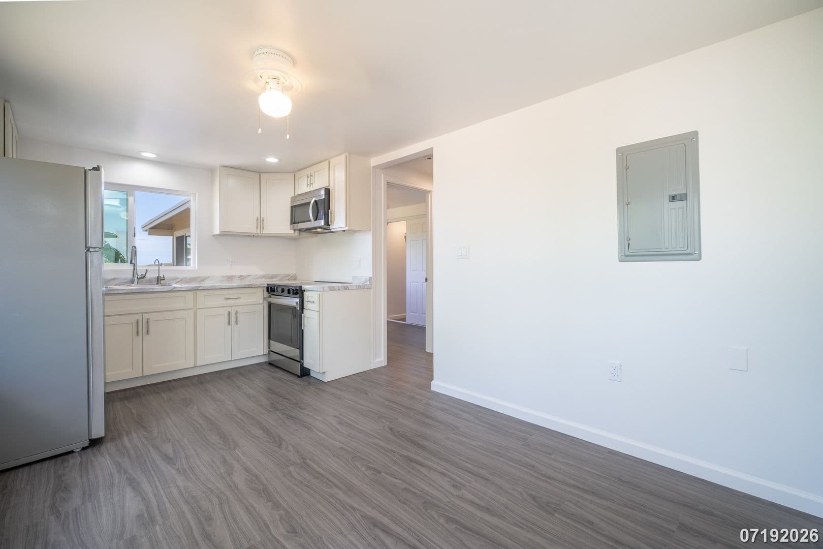 Kapolei House: 92-611 Aoloko St. Unit A