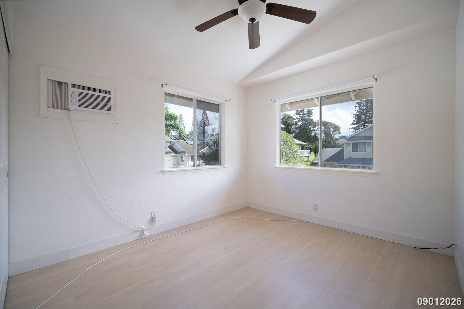 Waipahu House: 94-209 Wehena Pl.
