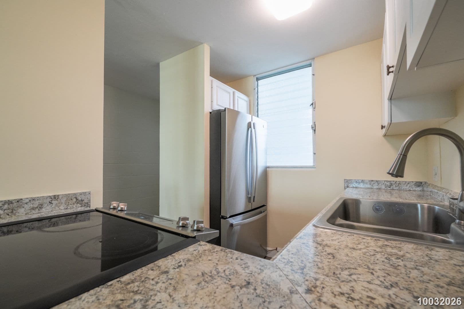 Kaneohe Condo: 46-270 Kahuhipa St. Apt. A402