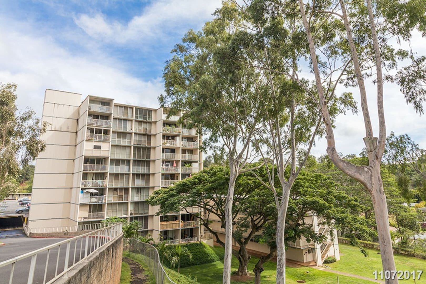 Mililani Condo: 95-2055 Waikalani Pl #B202