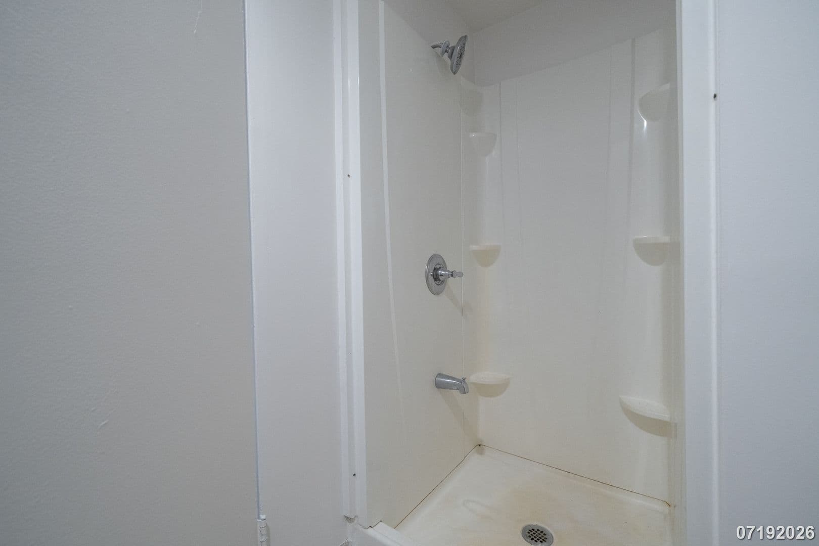 Kapolei House: 92-611 Aoloko St. Unit A