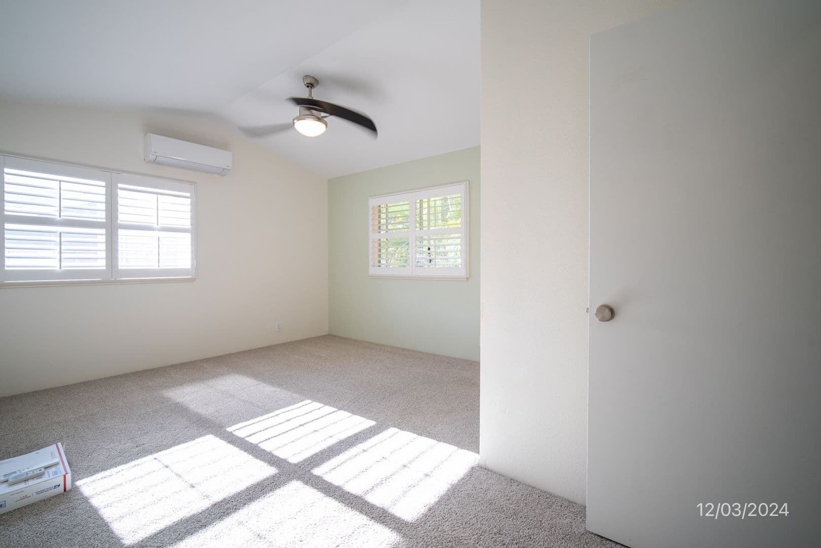 Mililani House: 95-1049 Wikao St