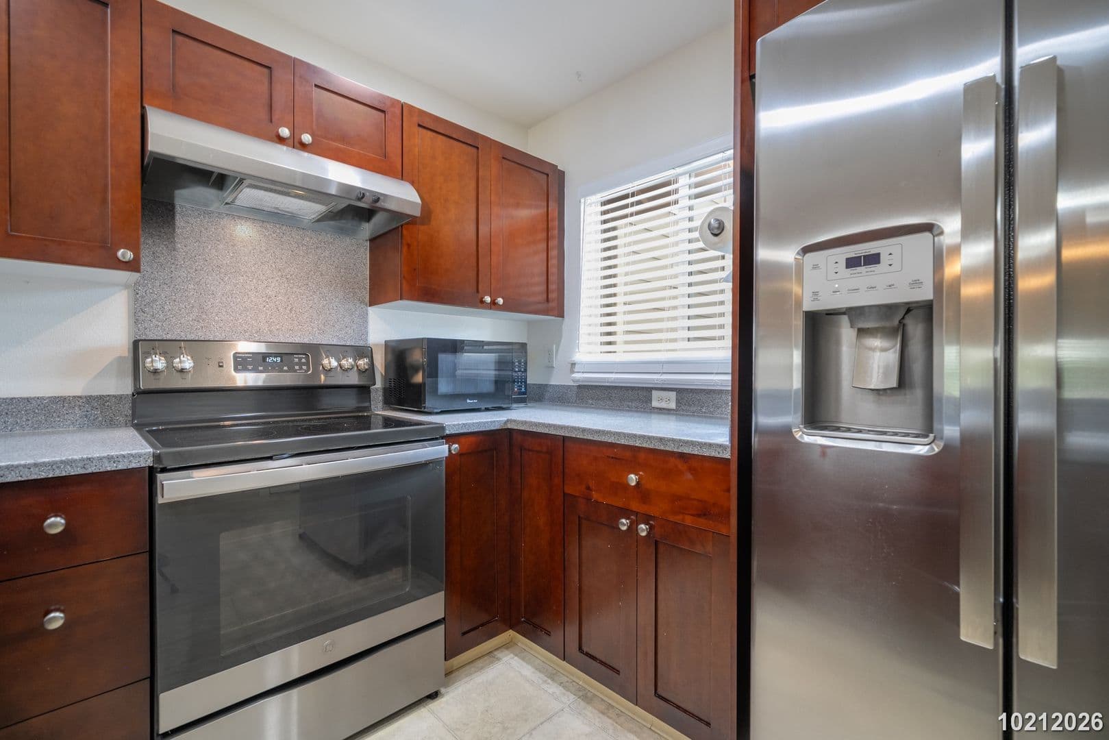 Kapolei House: 1020 Kakala St.
