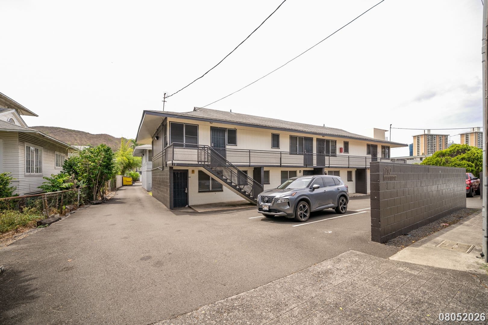 Honolulu Apartment: 1719 Nuuanu Ave.