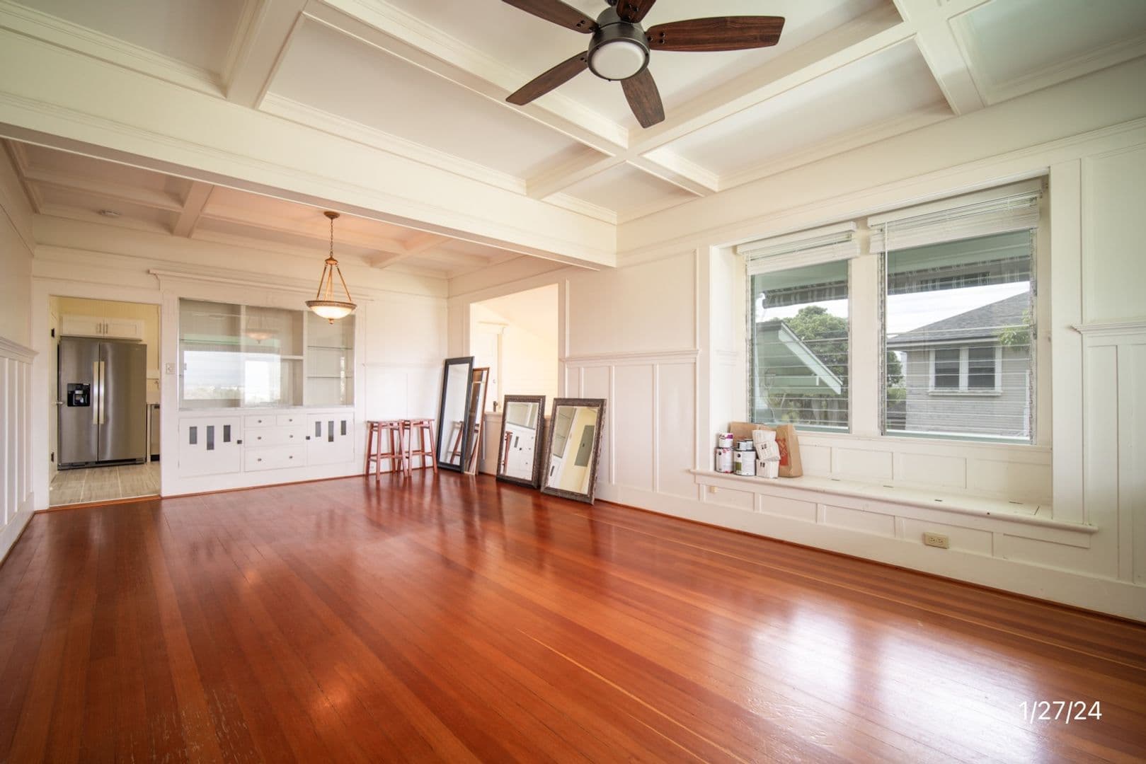 Honolulu House: 1671 Kamamalu Ave Main House