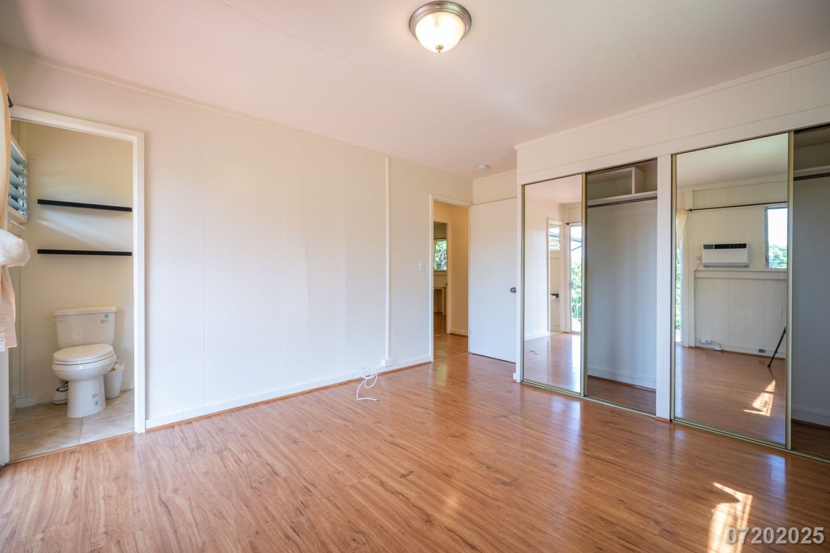 Aiea House: 99-1061 Manako Pl. -MAIN HOUSE-