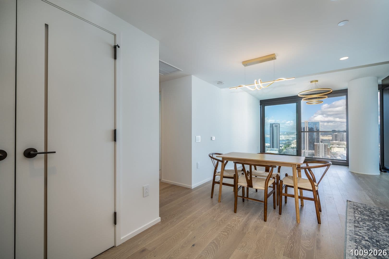 Honolulu House: 333 Ward Ave. #2815