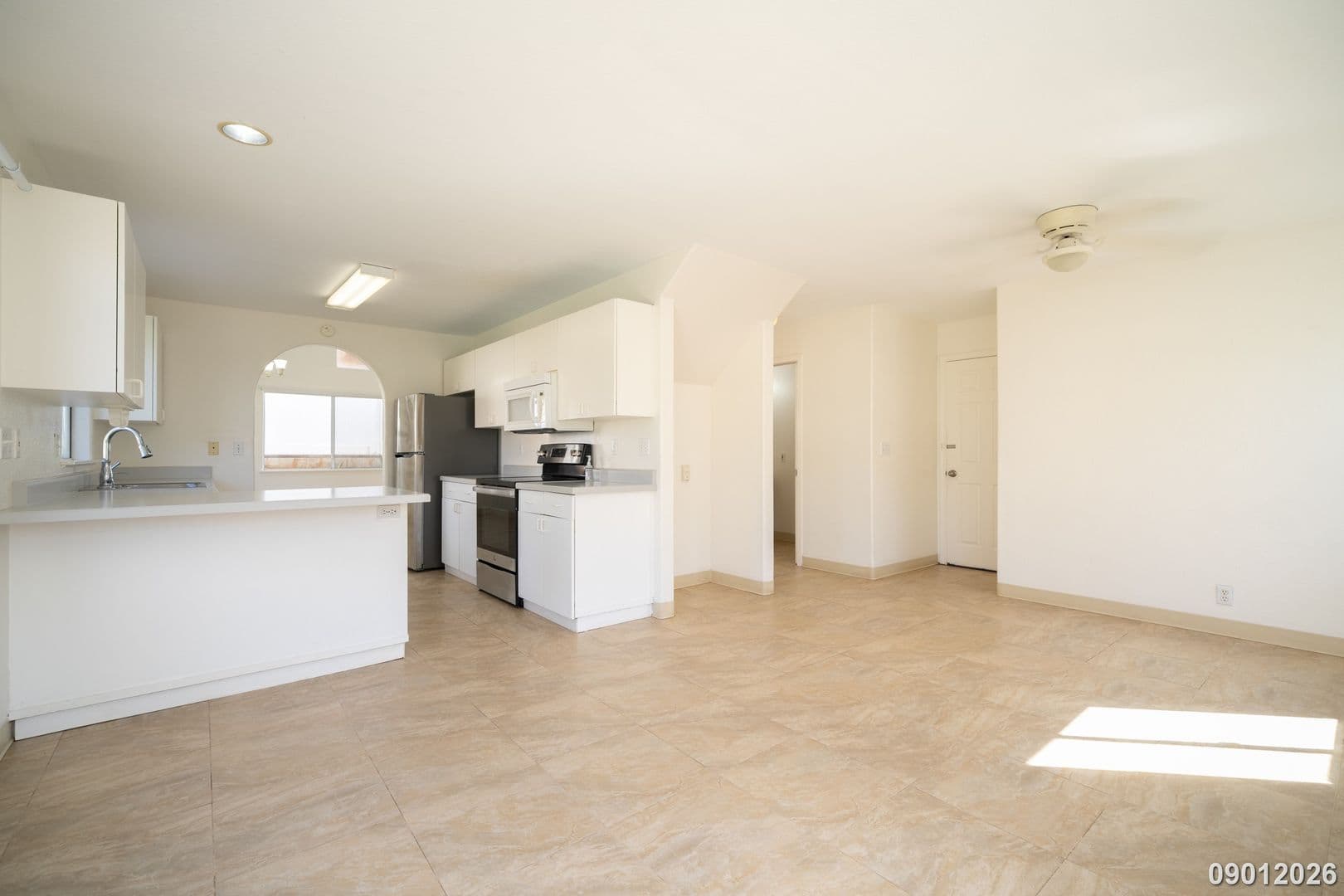 Waipahu House: 94-209 Wehena Pl.