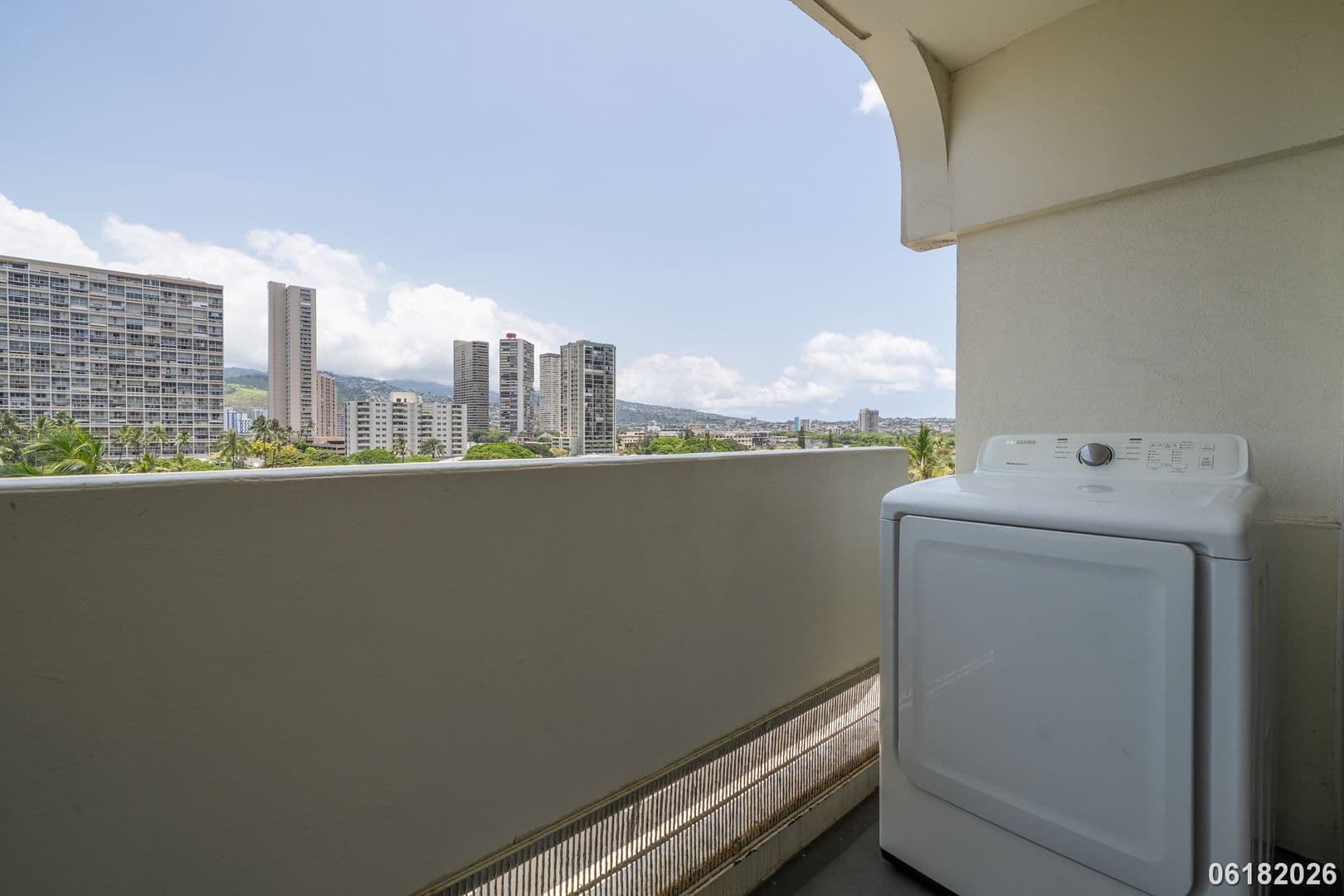 Honolulu Condo: 2085 Ala Wai Blvd. #B64